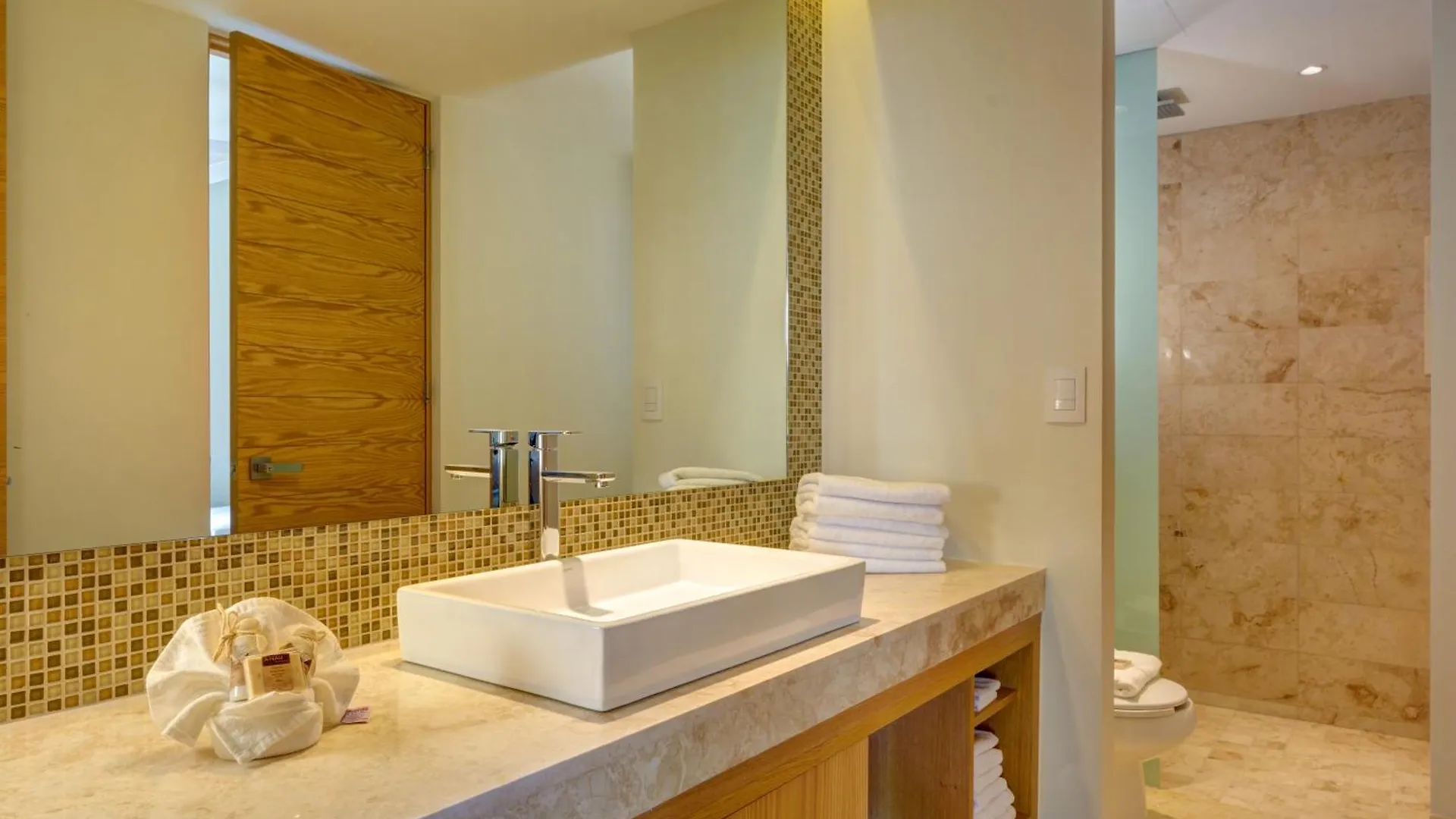 Anah Suites By Las Flores Playa del Carmen Mexico